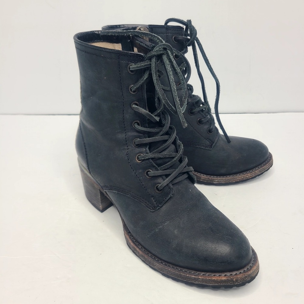 Freebird Cavalier Black Leather Blue Croc Embossed Booties Shoes Womens 7